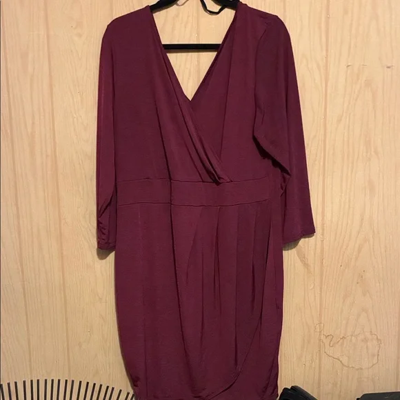 Sky Deep Red Long Sleeve Dress - Picture 2 of 3